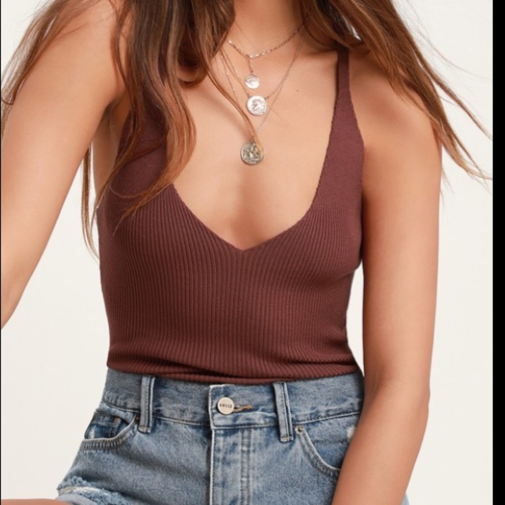 Brown tank top 🖤